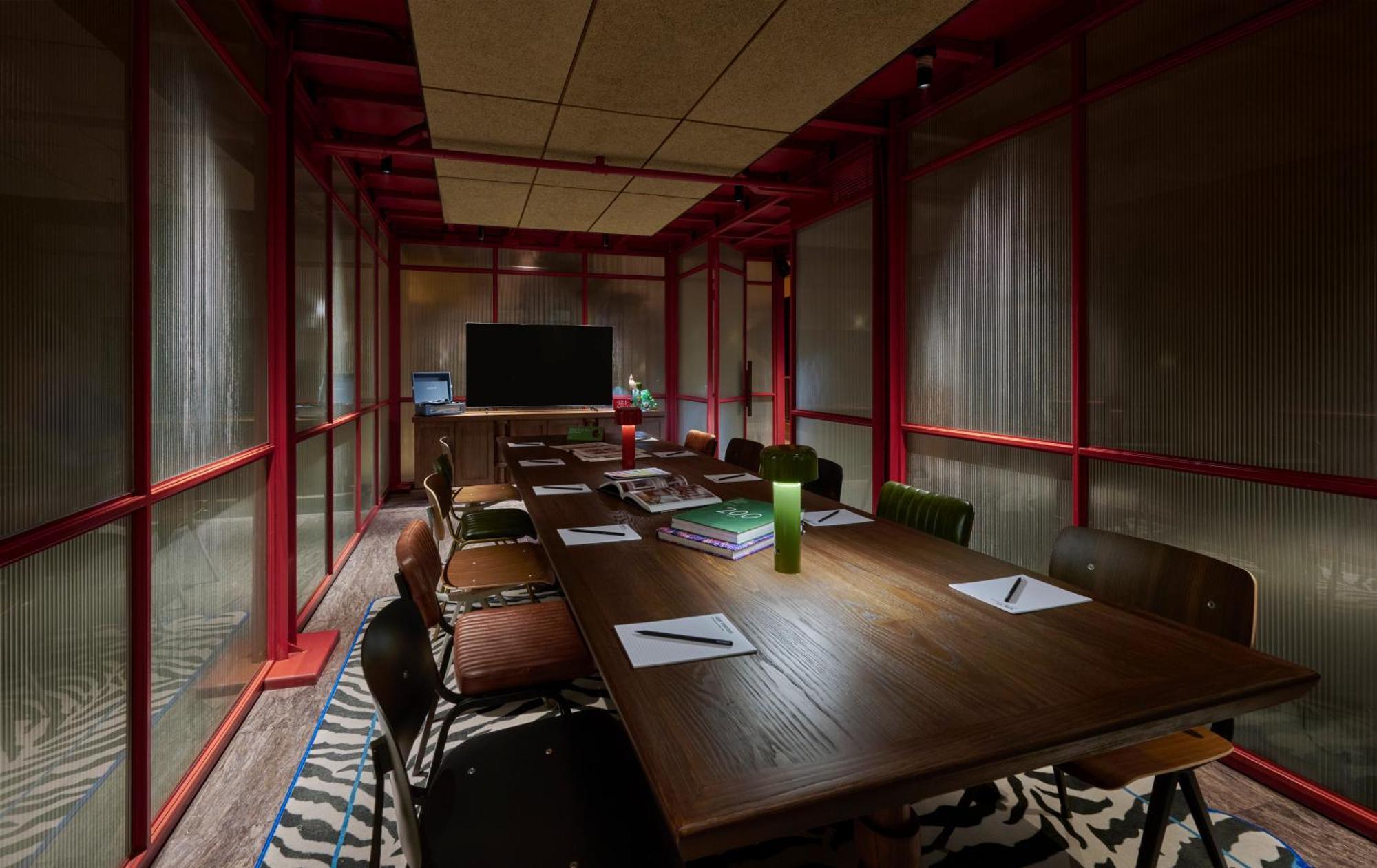 25Hours Hotel Jakarta The Oddbird Екстер'єр фото